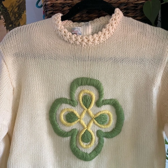 Vintage 60s Flower Power 100% Wool Sweater - Picture 4 of 11